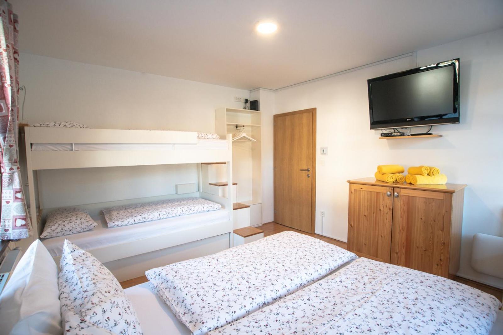 Pritlicni Apartma Hribovc Z Atrijem Kranjska Gora Εξωτερικό φωτογραφία