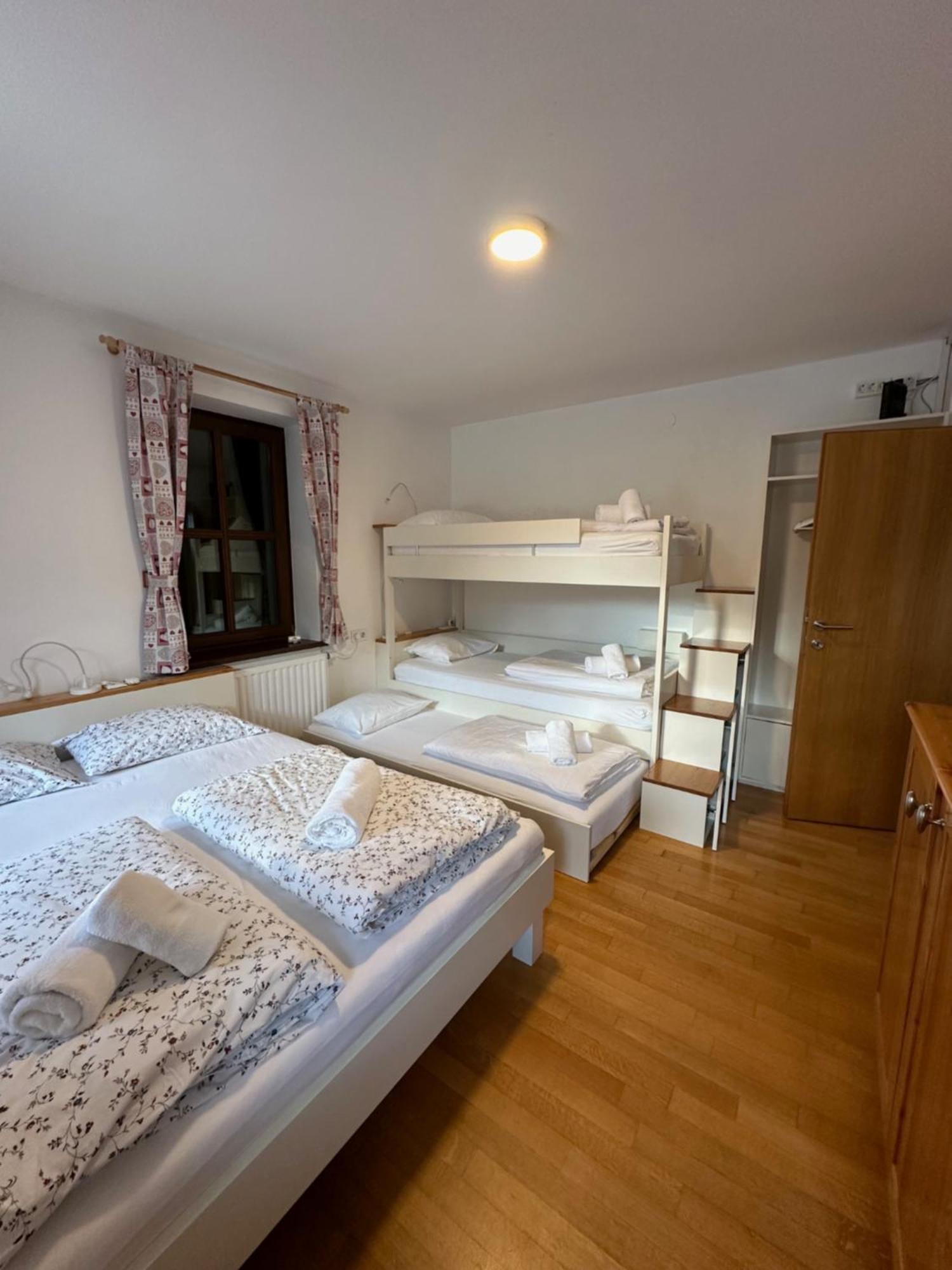 Pritlicni Apartma Hribovc Z Atrijem Kranjska Gora Εξωτερικό φωτογραφία